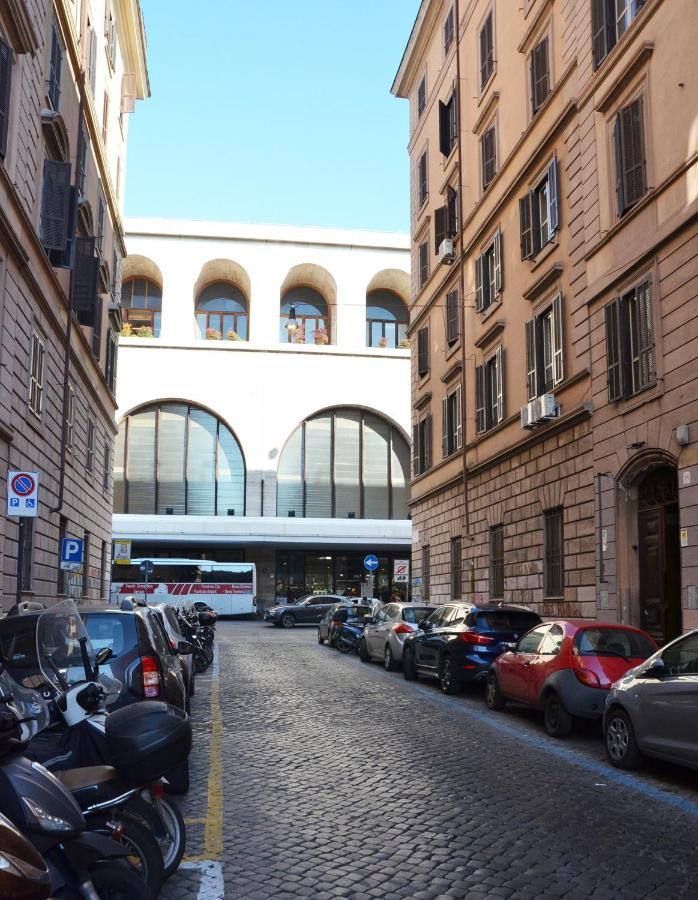 Roma Centrale Fidelis Kültér fotó